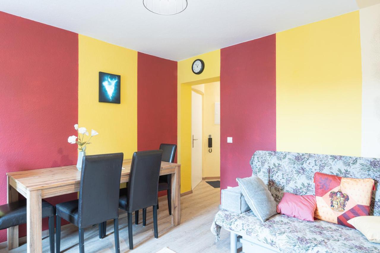 - Magical Harry Potter Apartment In Duisburg - 2 Mins Central Station Hbf - Kingsize Bed & Netflix - Exterior foto
